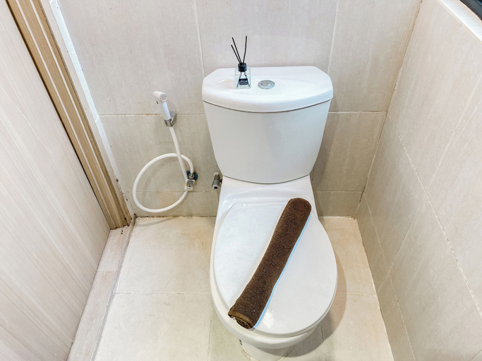 Bathroom 2, Comfortable And Enjoy Living Studio Meikarta Apartment, Cikarang