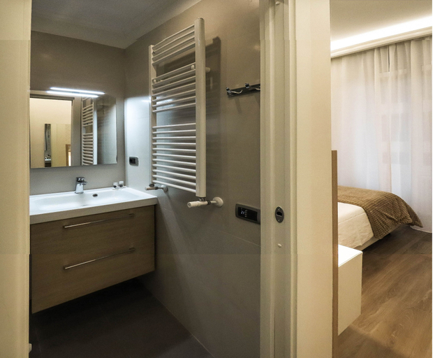 Bathroom 5, My Maison 109, Roma