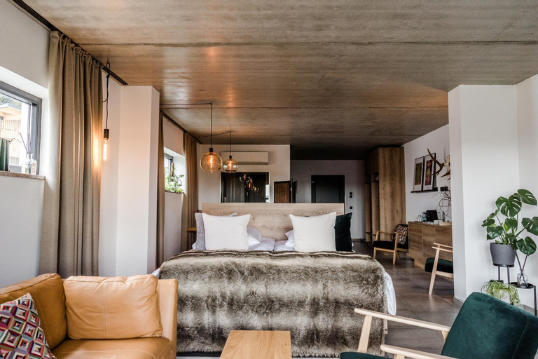 Bedroom 14