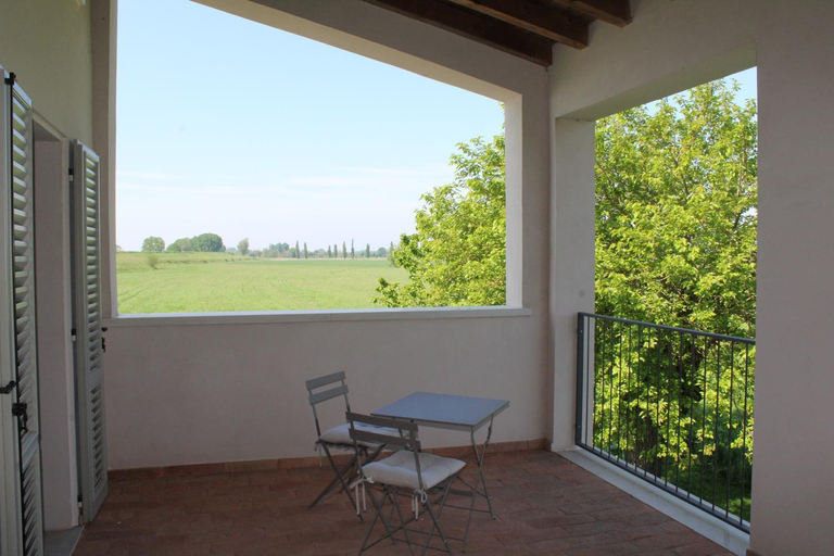 Others 3, Corte LOIOL, Mantua