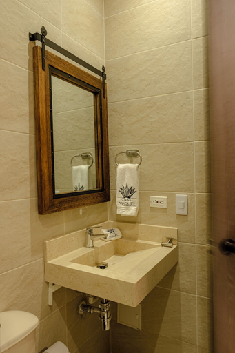 Bathroom 3, Casa Maguey with Jacuzzi and Panoramic View of the Bay, Cartagena de Indias