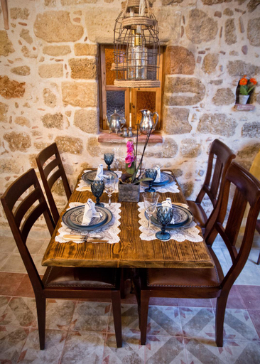 Food & Drinks 4, George & Alexandra's Apartments, South Aegean