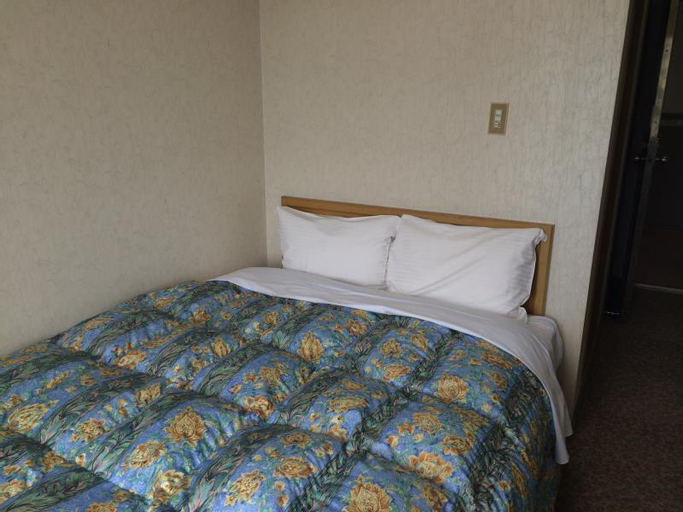 Bedroom 13