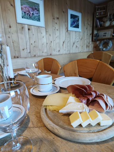 Food & Drinks 4, Berghaus Sulzfluh, Prättigau/Davos