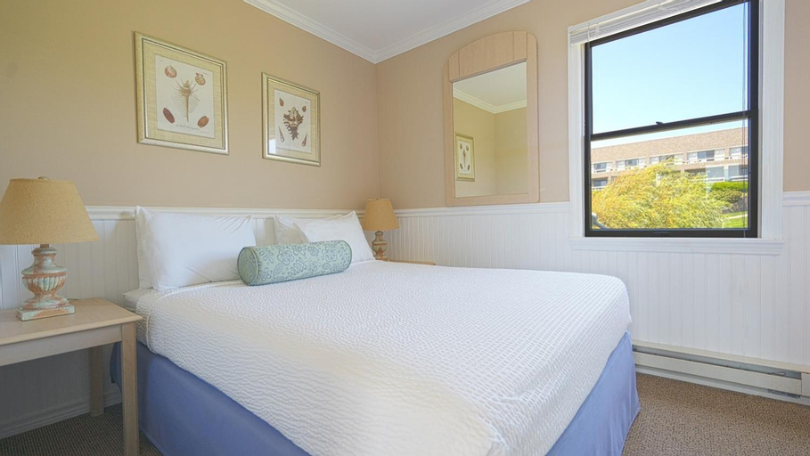 Bedroom 2, Beachcomber Resort At Montauk, Suffolk