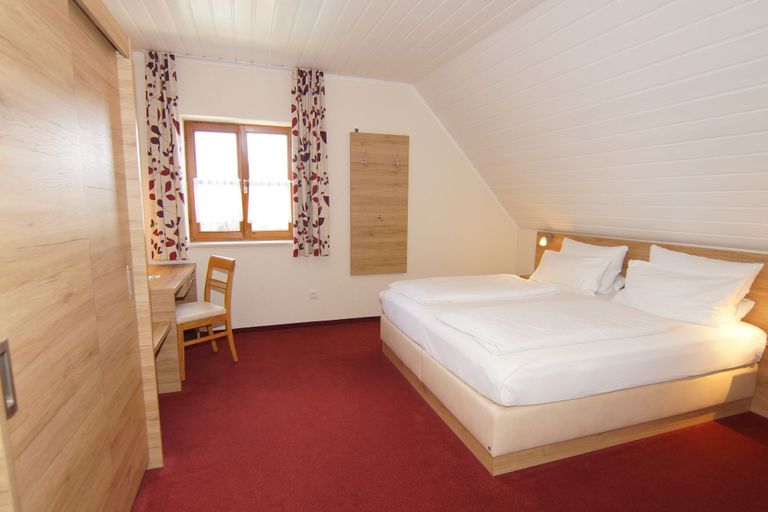 Bedroom 4, Landhotel und Gasthaus Wiedmann, Landsberg am Lech
