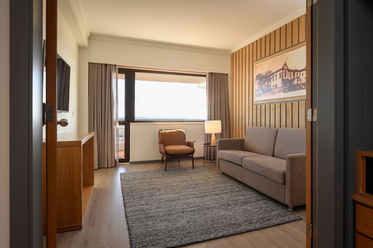Bedroom 3, Melia Castelo Branco, Castelo Branco