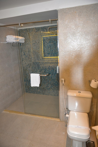 Bathroom 5, Sentido Akassia beach - All inclusive, Al-Qusayr