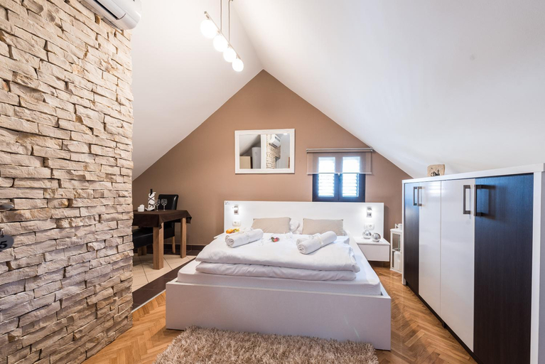 Bedroom 2, Apartments Donat, Zadar