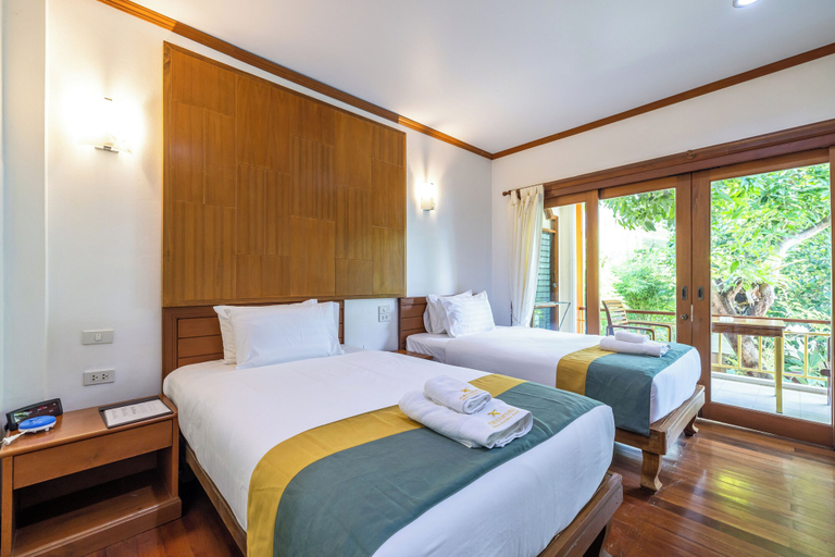 Bedroom 4, Meet Holiday Hotel, Phuket Island