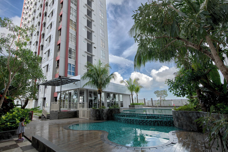 Exterior & Views 2, Comfort Studio Room At Vida View Apartment, Makassar