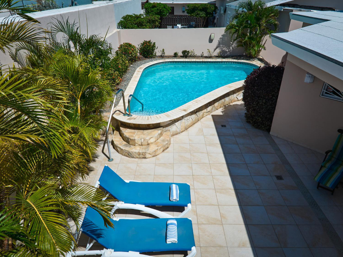 Sport & Beauty 2, Aruba Palm Beach Villa