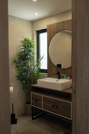 Bathroom 4, Ria Formosa Guest House, Faro