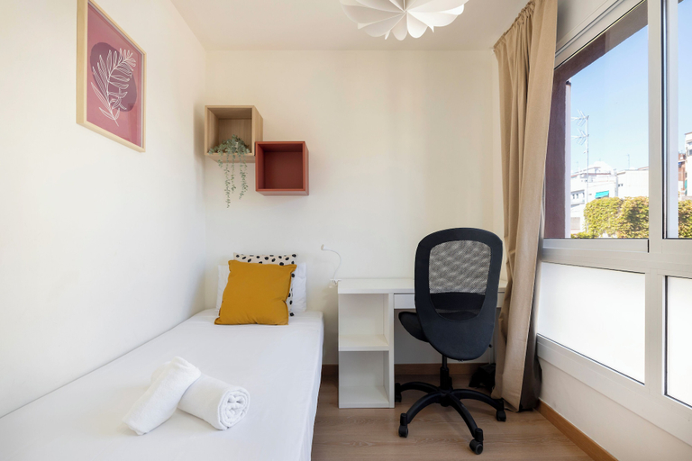 Others 5, Apartments Sata Sagrada Familia Area, Barcelona