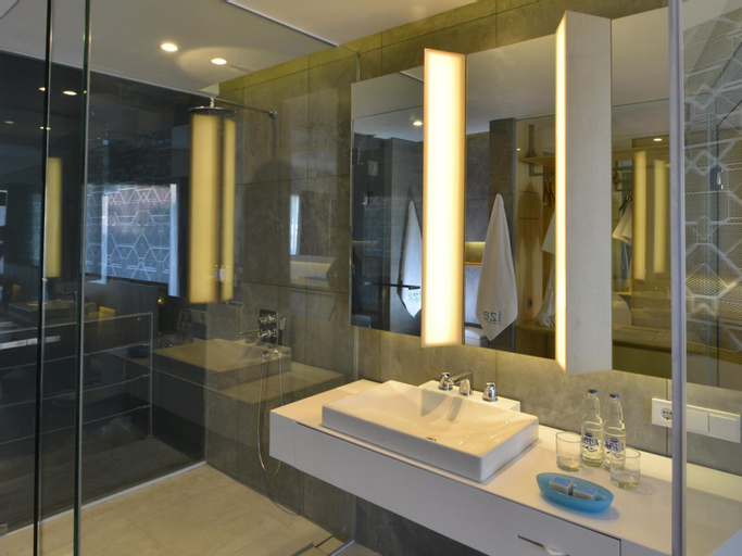 Bathroom 6