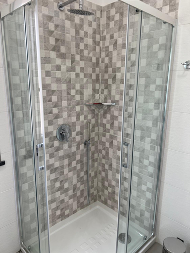 Bathroom 3, Villa Donnarumma, Napoli