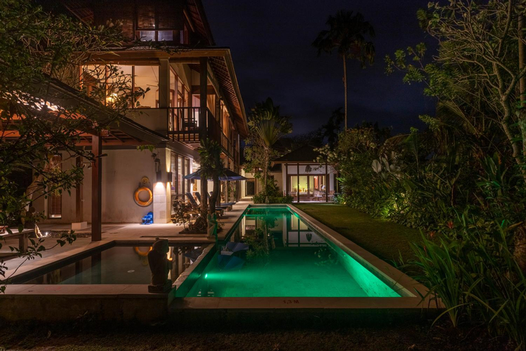 Swimming Pool 1