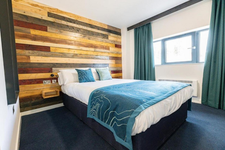 Bedroom 2, The Base Camp Hotel, Highland