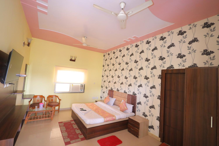 Bedroom 3, Hotel Mukund Priya- Near Krishna Janam Bhoomi, Mathura