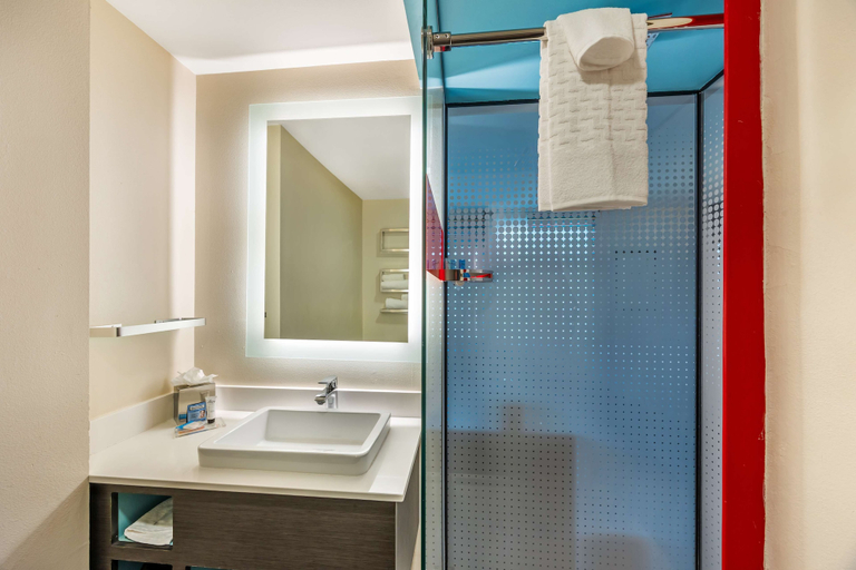 Bathroom 4, Vīb Best Western Springfield, Greene