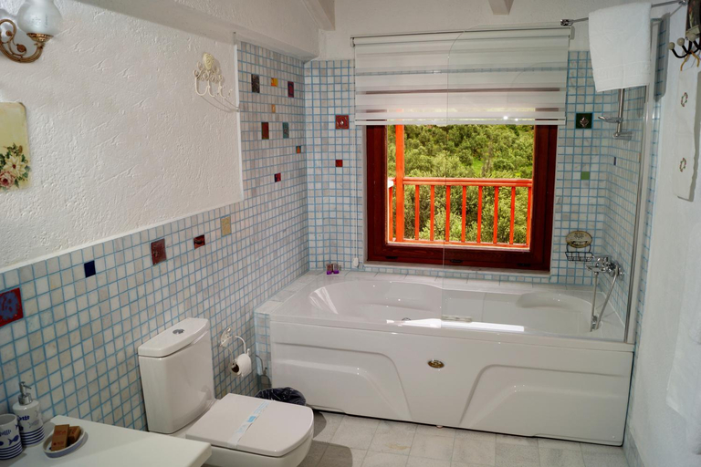 Bathroom 4, Aeneas Hotel, Edremit