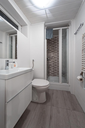 Bathroom 2, Willa Maria i Natasza, Cieszyn