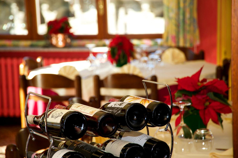 Food & Drinks 3, Albergo Ponte di Nava, Imperia