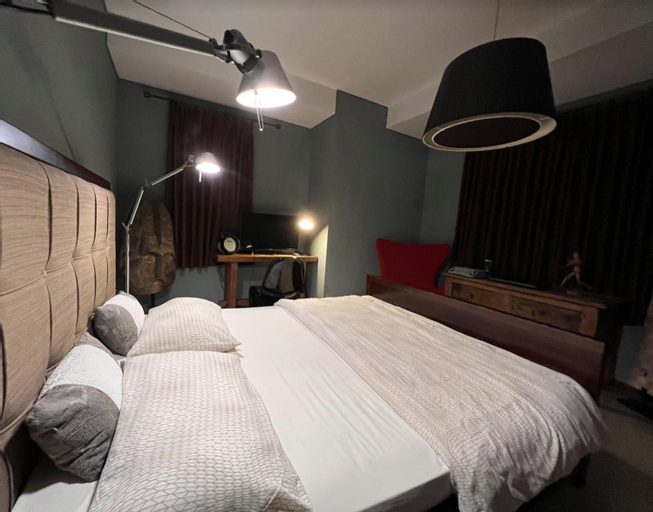 Bedroom 12