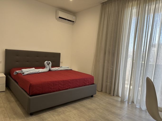 Bedroom 3, Sea&Sky Rooms, Bari