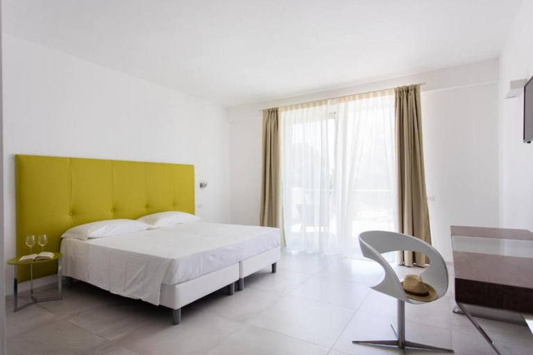Bedroom 3, Luna Minoica Suites, Agrigento