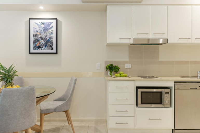 Dining Room 10