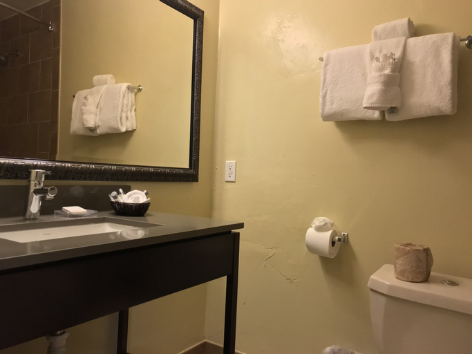 Bathroom 17
