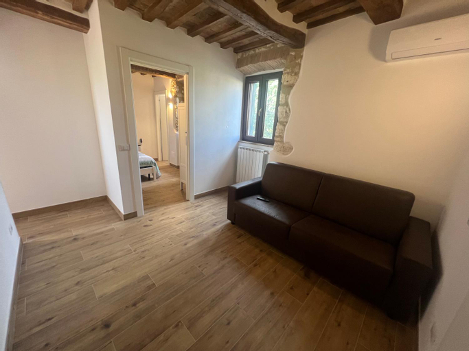 Others 5, Casa Aldobrandeschi Saturnia, Grosseto