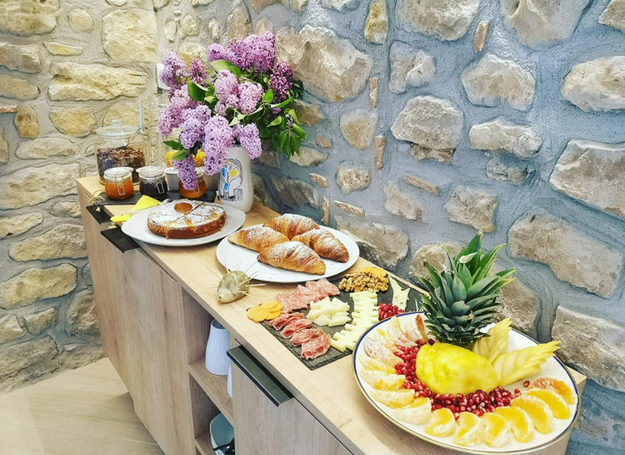 Food & Drinks 5, Panorama Suite, Enna