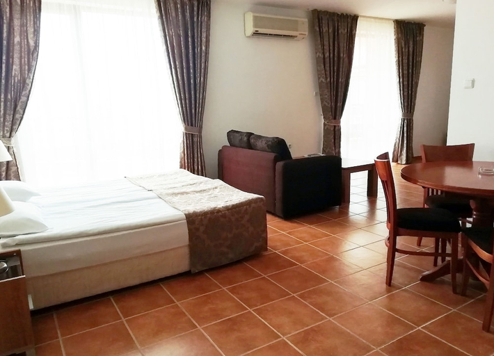 Bedroom 2, Apart Hotel Efir, Nesebar