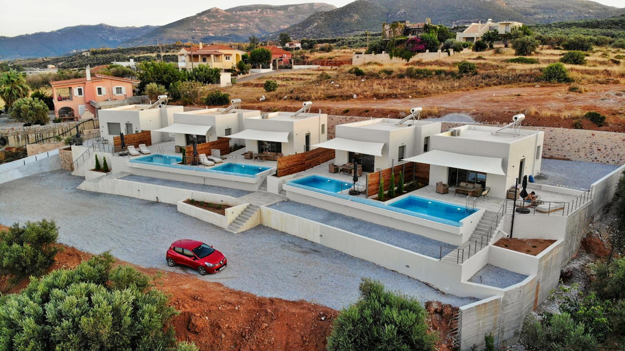 Others 3, Manifesto Suites, Peloponnese