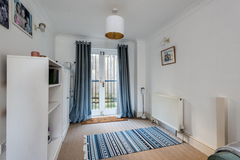 Bedroom 3, Cosy 2-bedroom Haven in Picturesque Headington, Oxfordshire