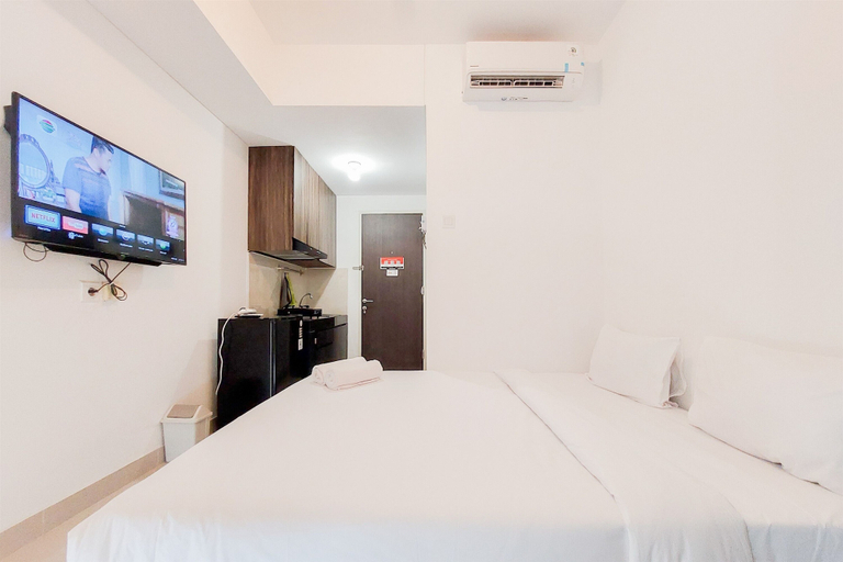 Bedroom 4, Restful And Warm Studio Serpong Garden Apartment, Tangerang