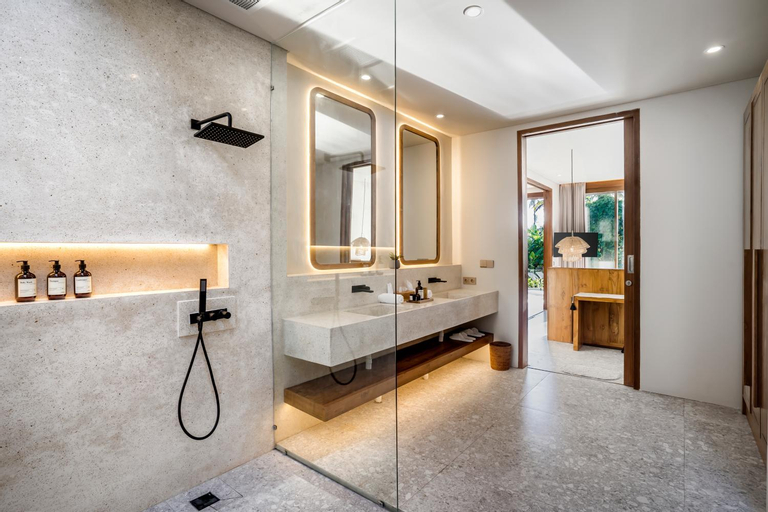 Bedroom 4, New! Avirodha Villa with Private Pool in Ubud, Gianyar