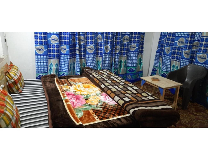 Bedroom 2, Hotel Wonderland, Pahalgam, Anantnag
