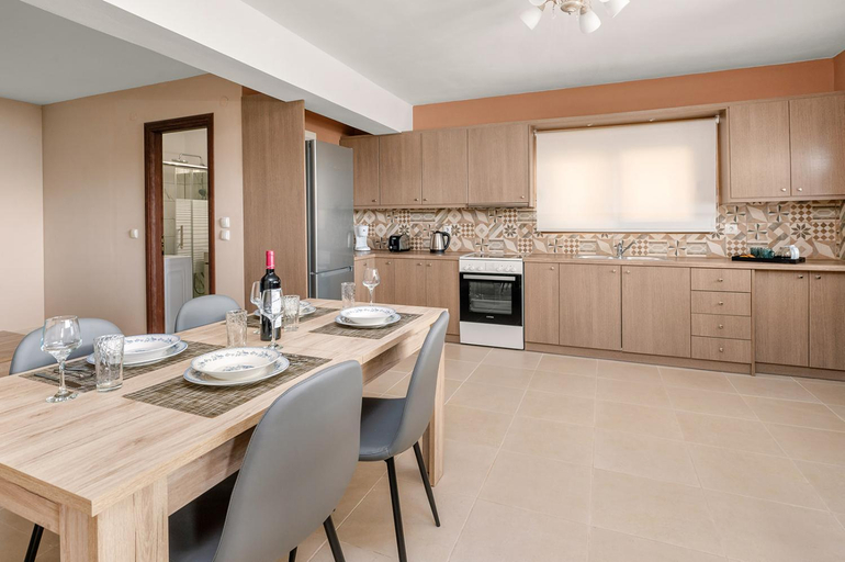 Kitchen 5, Lakis Residence, Ionian Islands