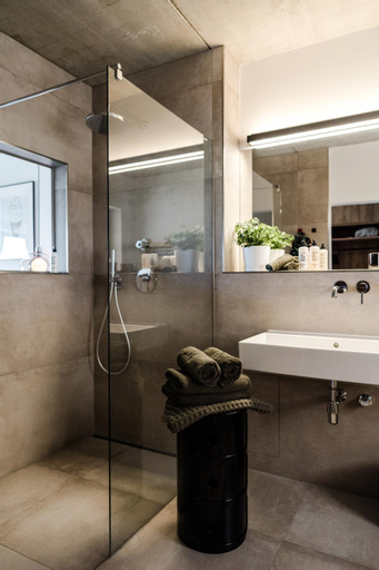 Bathroom 21