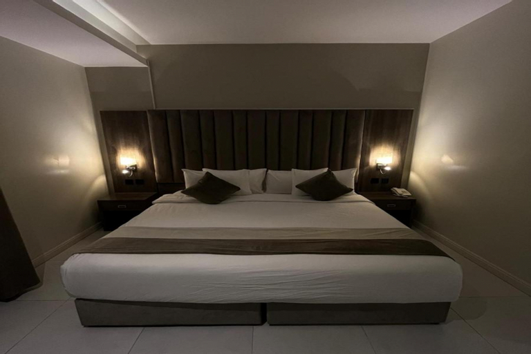 Bedroom, Sevens Gardens Airport, Taif
