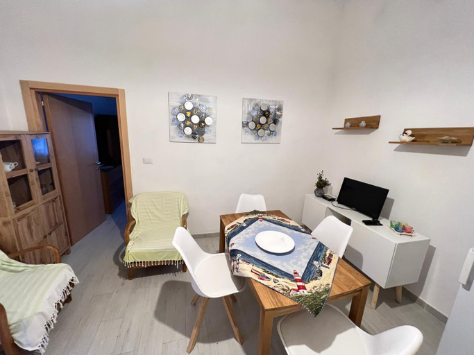 Others 5, Porto Alabe casa levante, Oristano