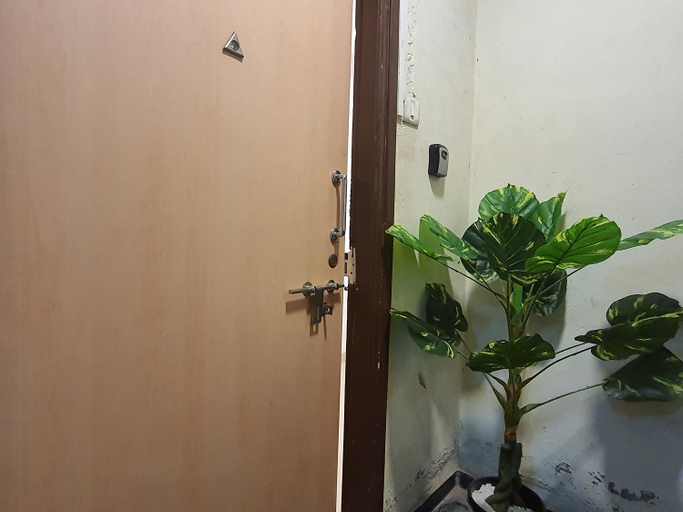 Others 3, OSI Apartments Perry Cross Bandra West, Mumbai Suburban