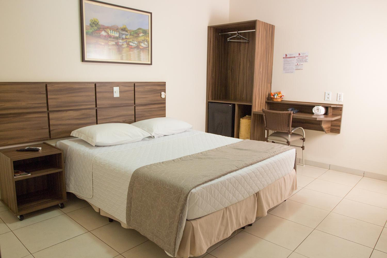 Bedroom 2, Hotel Valência, Dourados