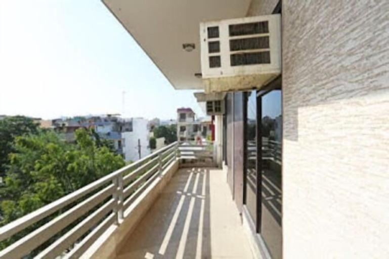 Corporate Stay, West