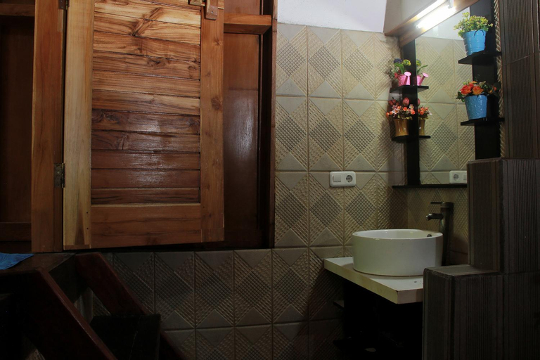 Bathroom 6