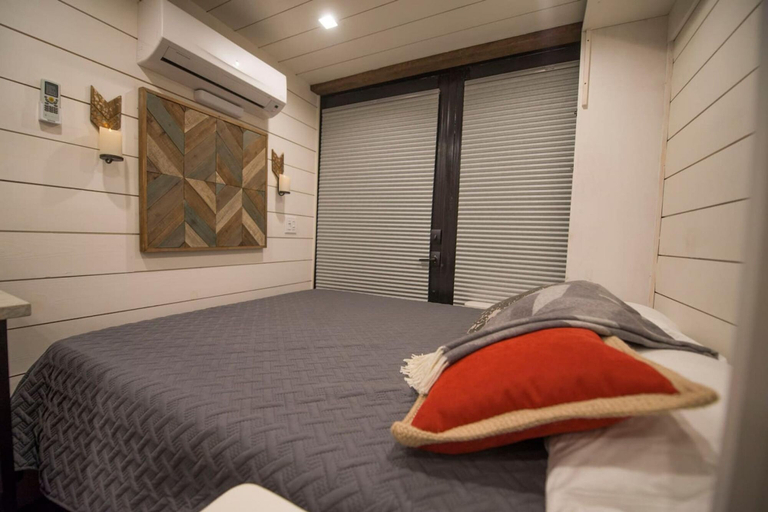 Bedroom 3, Yellow Blue Elegant Container Tiny House, McLennan