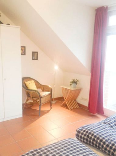 Room 2, Charming Apartment in Ostseebad Rerik, Rostock